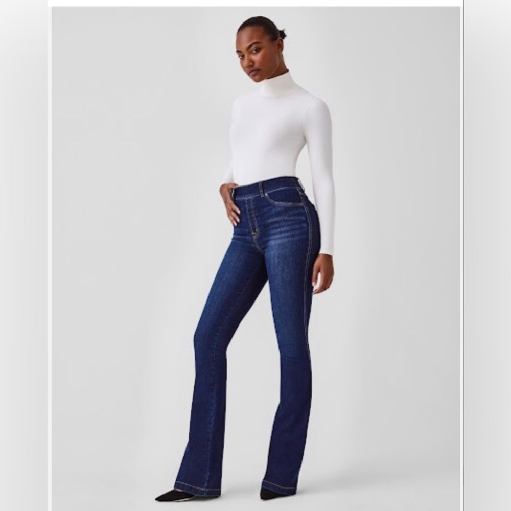 SPANX Flare Midnight Pull-on Stretch Denim Jeans 20327Q medium Petite